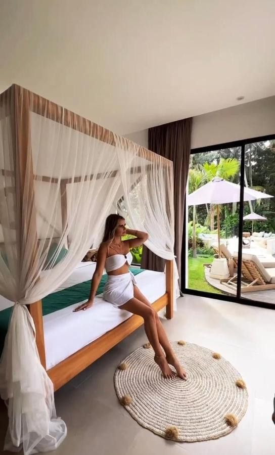 Villa Crystal Lagoon By Balisuperhost อูบุด ภายนอก รูปภาพ